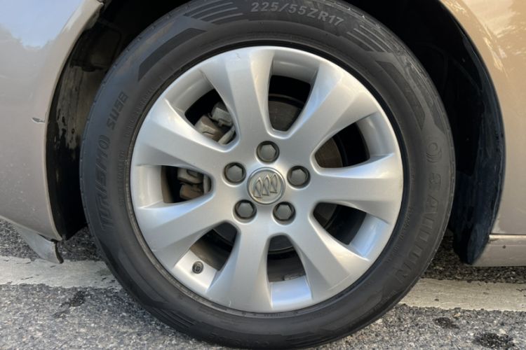 Used Buick Regal 2014 2.0L Leading Fashion Edition