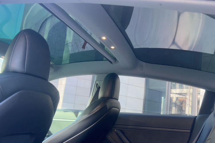 Used Tesla Model 3 2019 Standard Range Rear-Wheel Drive Upgraded Version (52 kWh)
