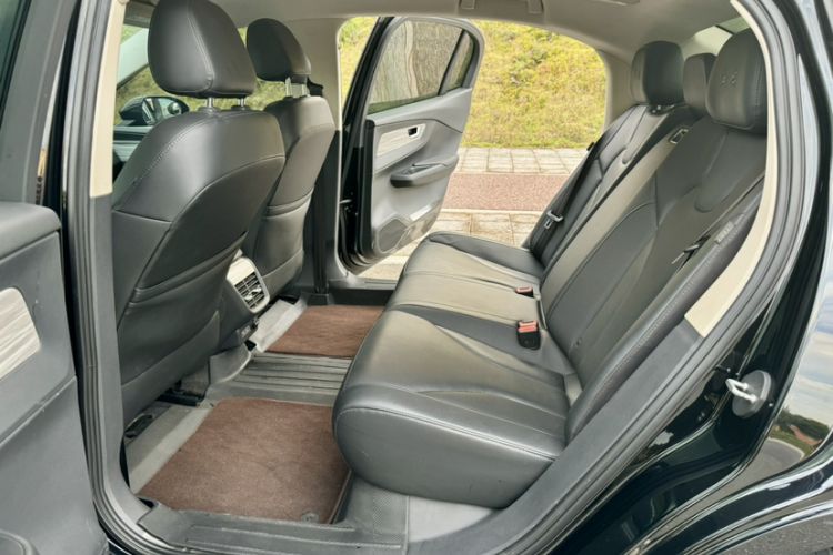 Used Hongqi E-QM5 2023 560km PLUS
