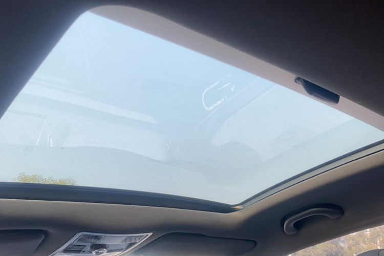 Used Volkswagen Beetle 2015 180TSI model
