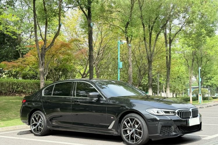 Used BMW 5 Series 2023 530Li Luxury Edition M Sport Package
