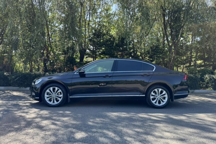 Used Volkswagen Magotan 2019 330TSI DSG Luxury Version China VI Standard
