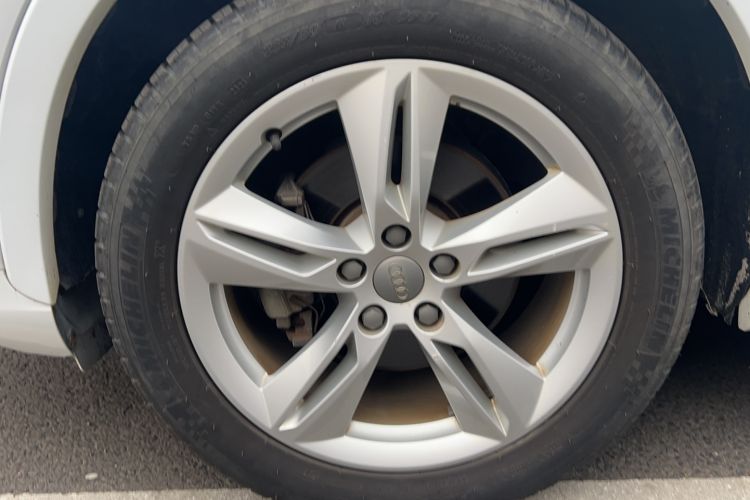 Used Audi Q3 2017 30 TFSI Fashion Model
