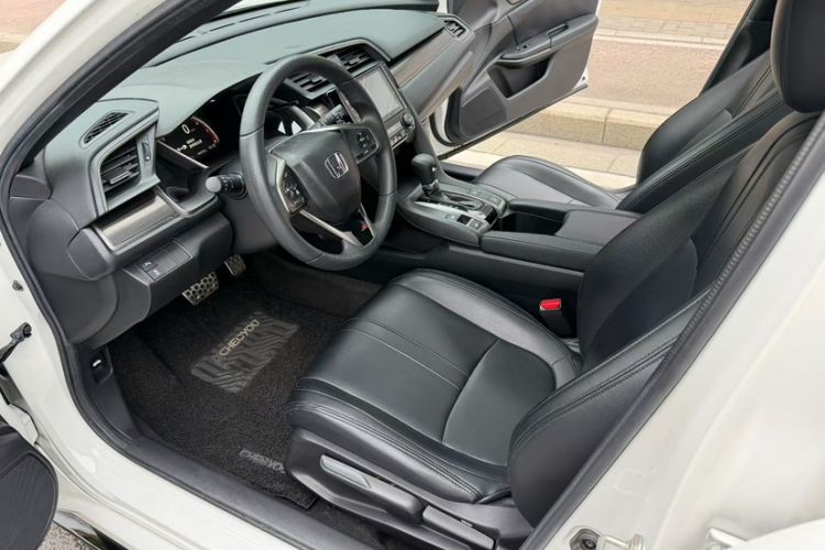 Used Honda Civic 2021 HATCHBACK 220TURBO CVT Trendy Cool Edition