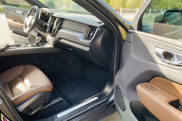 Used Volvo XC60 2021 T5 4x4 Smart Luxury Edition
