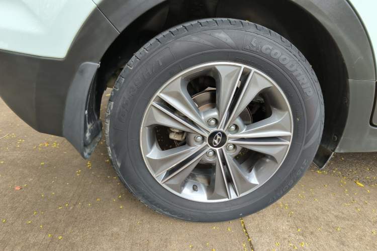 Used Hyundai ix25 2015 1.6L Automatic Two-Wheel Drive Smart GLS Trim
