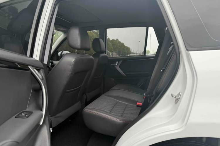 Used Chery Tiggo 3 2016 1.6L Manual ZhiShang Edition
