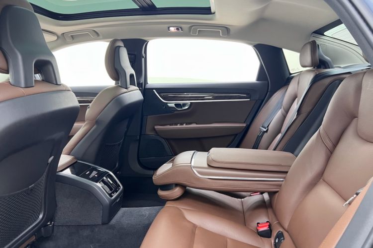 Used Volvo S90 2017 T4 Zhiyuan Edition
