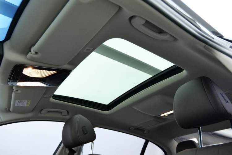 Used BMW 5 Series 2020 525Li Luxury Package