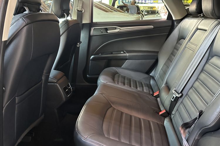 Used Ford Mondeo 2017 EcoBoost 180 Stylish Model
