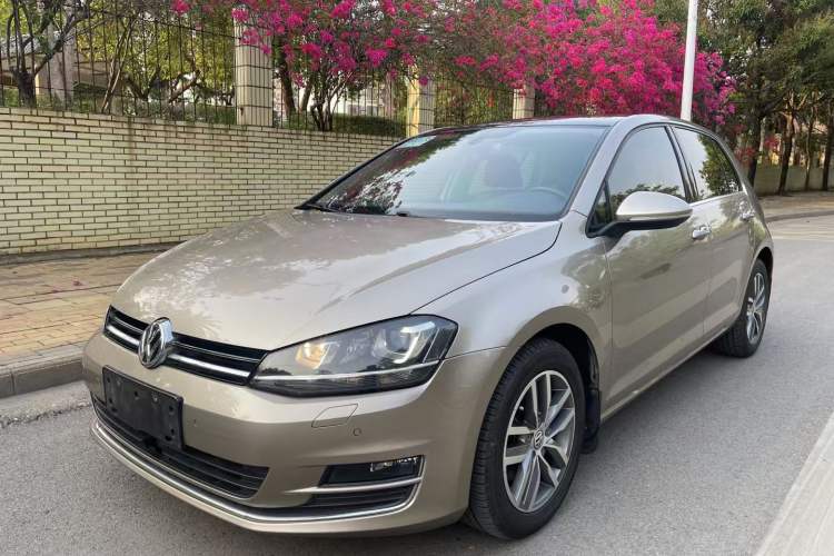 Used Volkswagen Golf 2014 1.4TSI Automatic Flagship Model
