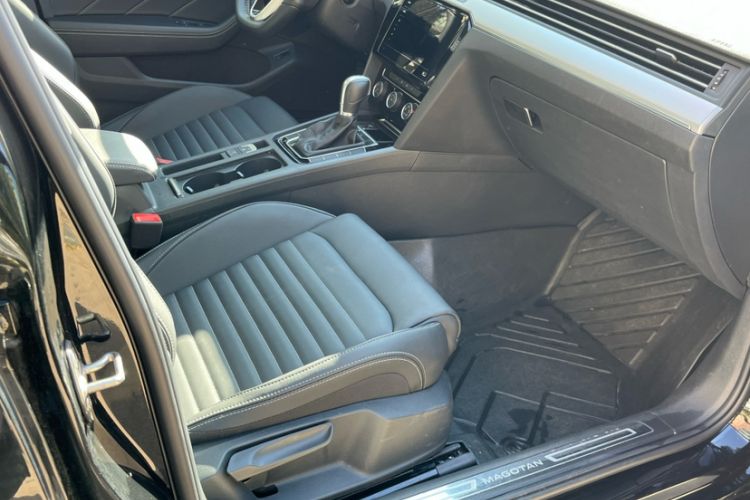 Used Volkswagen Magotan 2025 Zhongxiang Version 280TSI DSG Comfort Edition
