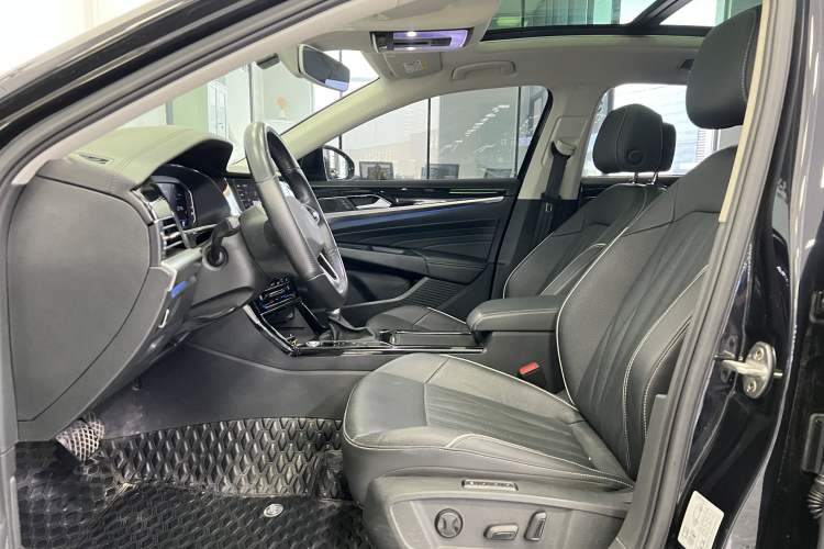 Used Volkswagen Passat 2022 330TSI Starry Luxury Edition
