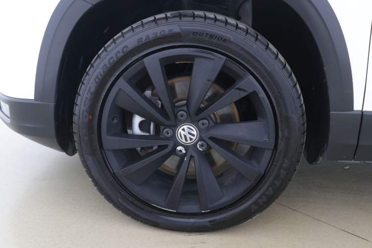 Used Volkswagen Tharu 2019 330TSI Four-Wheel Drive Luxury Edition China VI Standard
