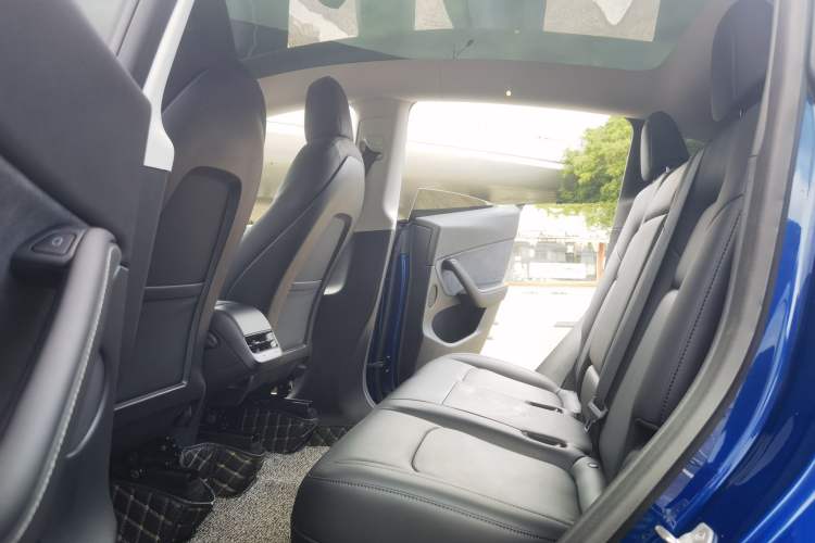 Used Tesla Model Y 2021 Standard Range Rear-Wheel Drive Version
