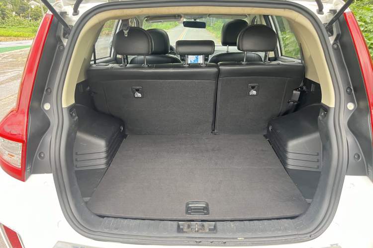 Used Geely Auto Vision X6 2016 1.8L Manual Luxury Model