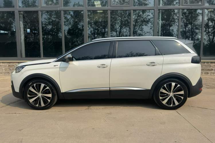 Used Peugeot 5008 2017 380THP 7-Seater Luxury GT Edition