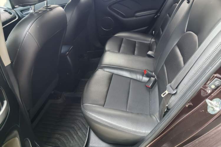 Used Kia K3 2015 1.6L Automatic GLS
