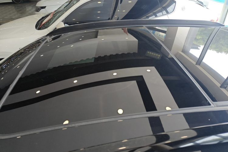 Used Porsche Macan 2017 Macan Turbo 3.6T
