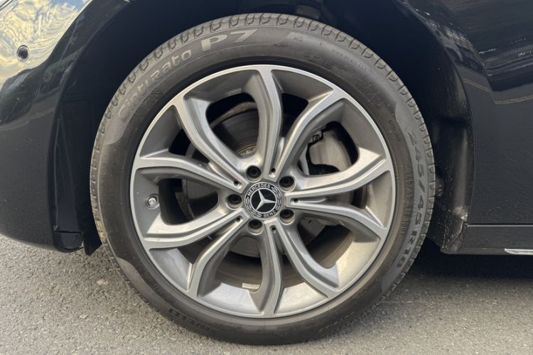 Used Mercedes-Benz E-Class 2023 E 300 L Sporty and Stylish Model
