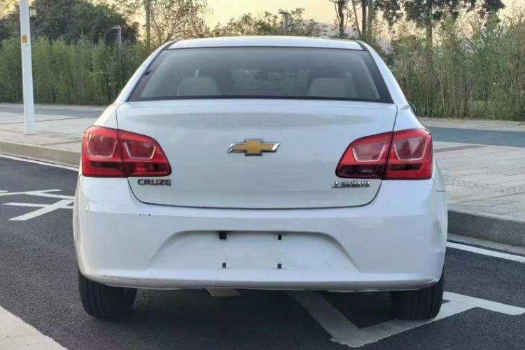 Used Chevrolet Cruze 2015 1.5L Classic SE AT
