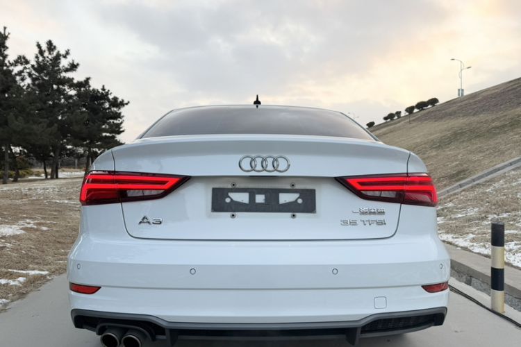Used Audi A3 2019 Limousine 35 TFSI Fashion Edition China VI Emission Standard