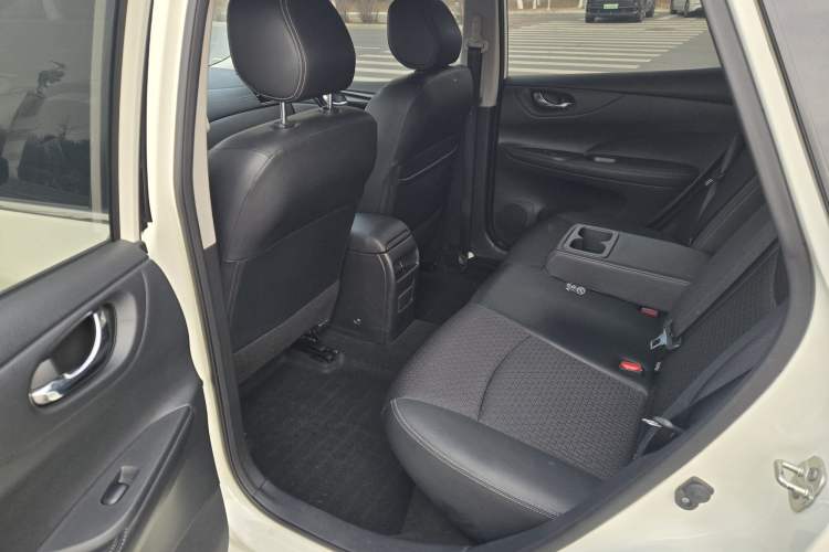 Used Nissan Tiida 2019 1.6L CVT Smart Drive Version China VI Standard
