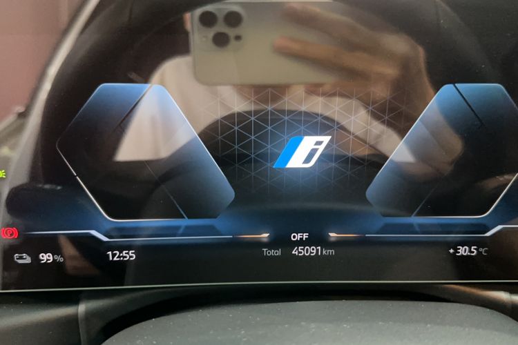 Used BMW i3 2022 eDrive 35 L
