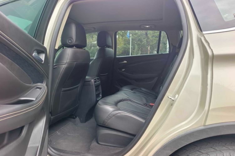 Used Buick Envision 2015 20T Two-Wheel-Drive Elite Model
