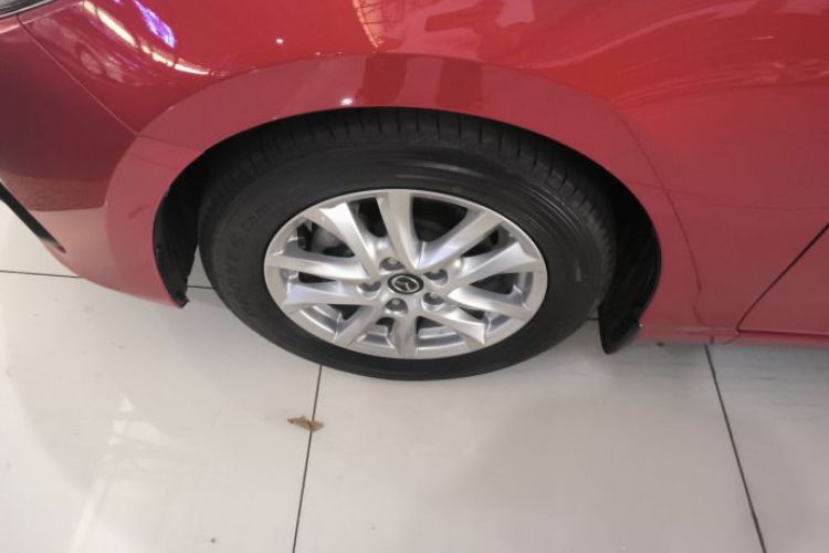 Used Mazda Mazda 3 Axela 2016 Sedan 1.5L Automatic Luxury Model