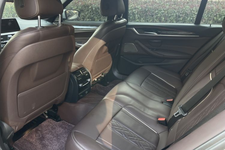 Used BMW 5 Series 2018 Restyled 530Li Luxury Edition M Sport Package
