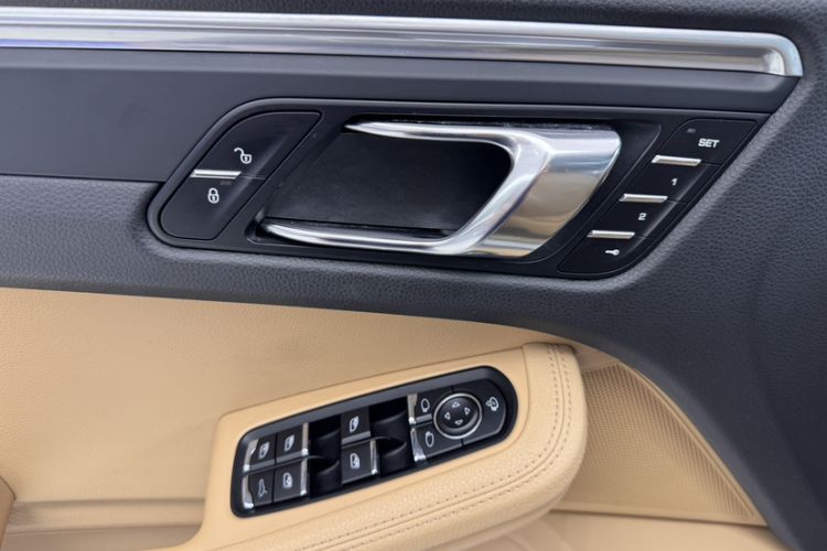 Used Porsche Macan 2017 Macan 2.0T
