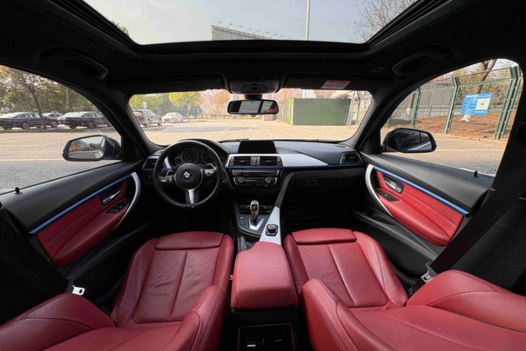 Used BMW 3 Series 2019 320i M Sport Package
