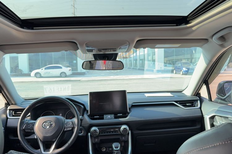 Used Toyota Wildlander 2022 2.0L CVT Two-Wheel Drive Luxury PLUS Edition