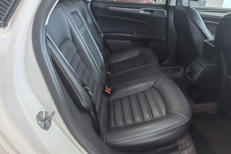 Used Ford Mondeo 2017 EcoBoost 180 Stylish Model
