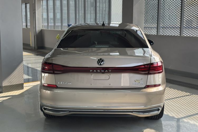 Used Volkswagen Passat 2022 330TSI Elite Edition Custom Version
