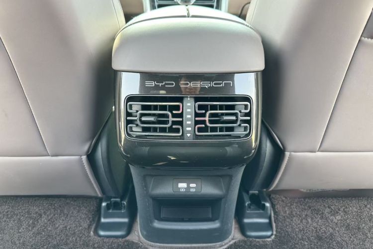 Used BYD Frigate 07 2023 DM-i 100KM Prestige Model
