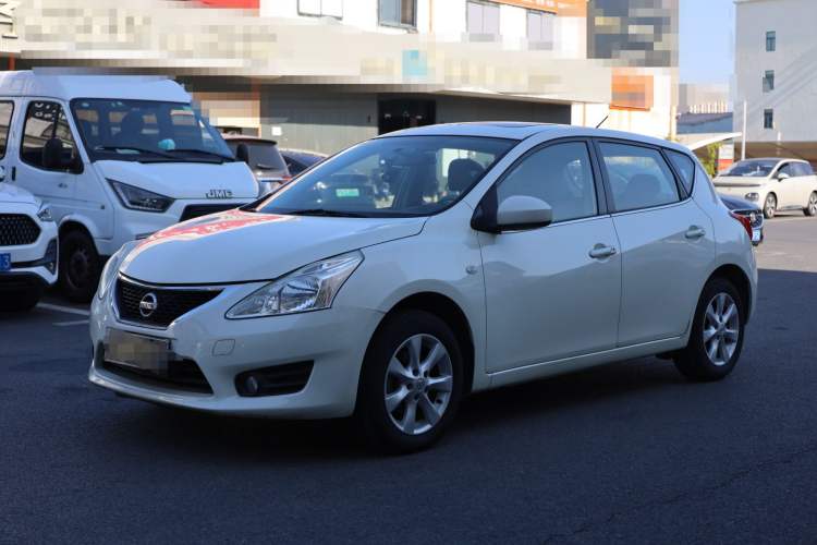 Used Nissan Tiida 2014 1.6L CVT Smart Model
