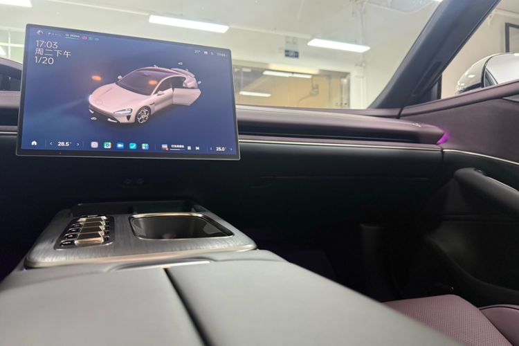 Used  SU7 2024 Four-Wheel Drive Ultra-Long Range Advanced Intelligent Driving Max Edition
