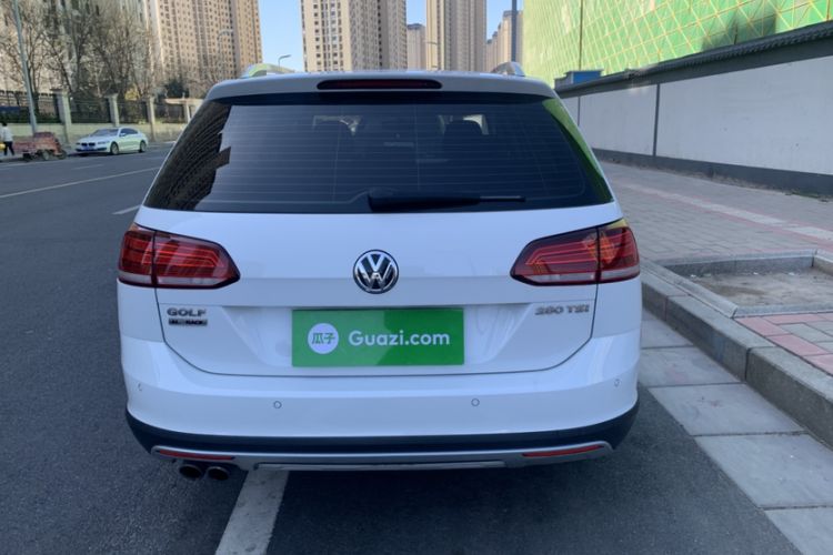 Used Volkswagen Golf 2019 1.8TSI Travel Edition