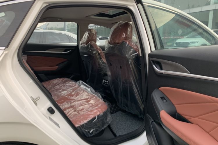 Used Changan Eado 2025 PLUS 1.4T Dual-Clutch High-Energy Version
