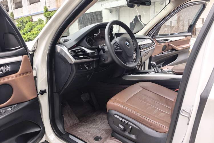 Used BMW X5 2015 xDrive35i U.S. specification
