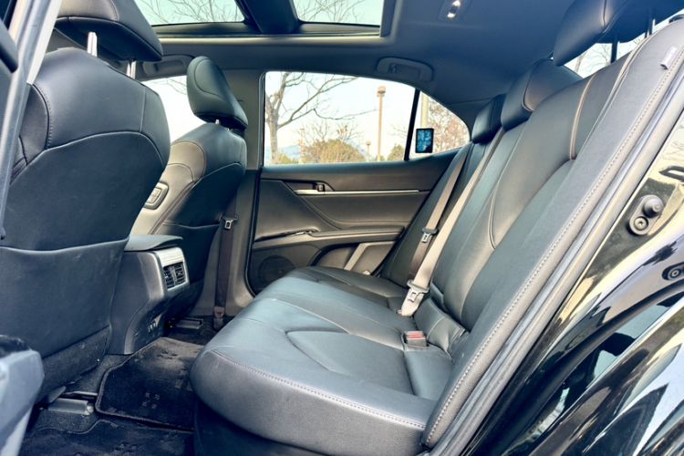 Used Toyota Camry 2019 Revised Version Dual-Engine 2.5 HG Luxury Edition
