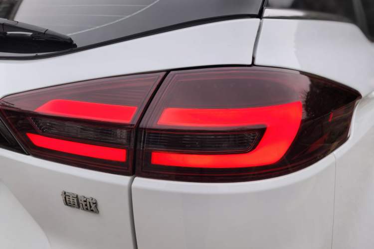 Used Geely Auto Emgrand X7 Sport 2022 1.8TD DCT Zhiya Trim