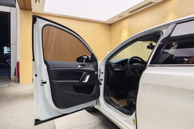 Used Peugeot 408 2015 1.2T Automatic Luxury Edition
