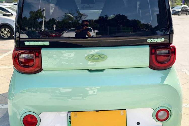 Used Chery QQ Ice Cream 2022 170km Sundae Phosphate Lithium-Ion
