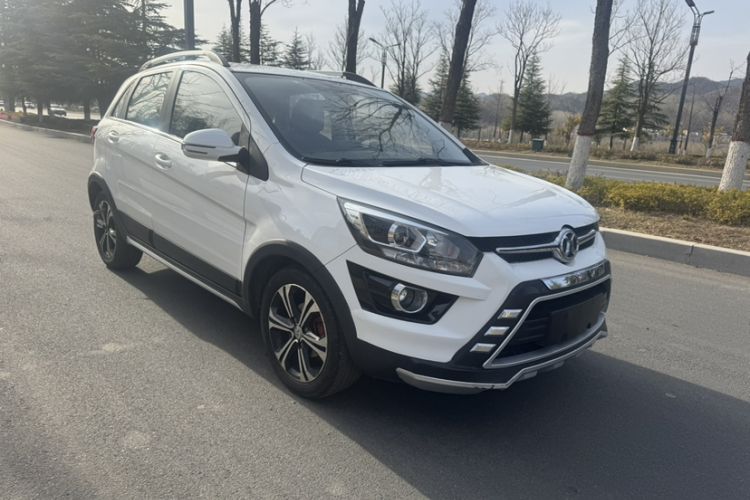Used BAIC Senova X25 2017 1.5L Automatic Elite Navigation Edition
