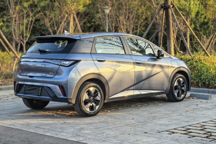 Used BYD Dolphin 2025 420km Free Edition
