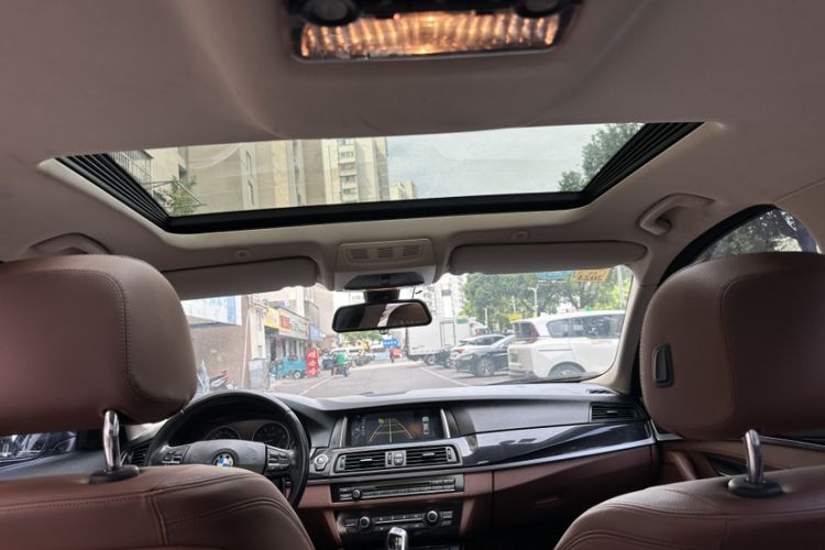 Used BMW 5 Series 2014 520Li Elegant Model
