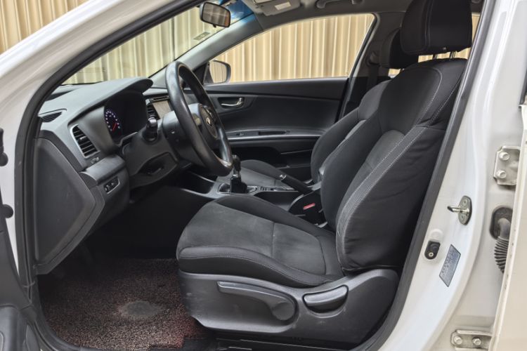 Used Kia K4 2014 1.8L Manual GL
